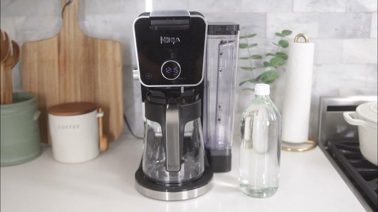 how to clean ninja coffee maker with white vinegar